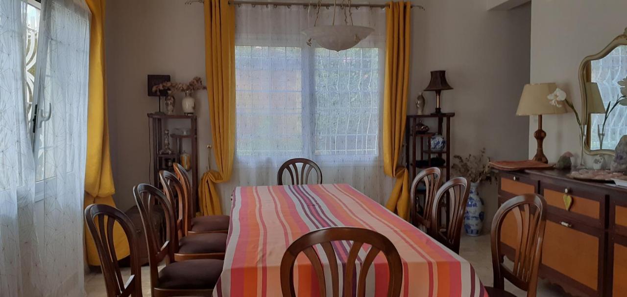 Chambre D'Hote Villa Maritampona アンツィラベ エクステリア 写真