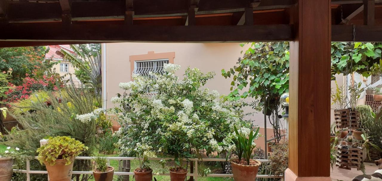 Chambre D'Hote Villa Maritampona アンツィラベ エクステリア 写真